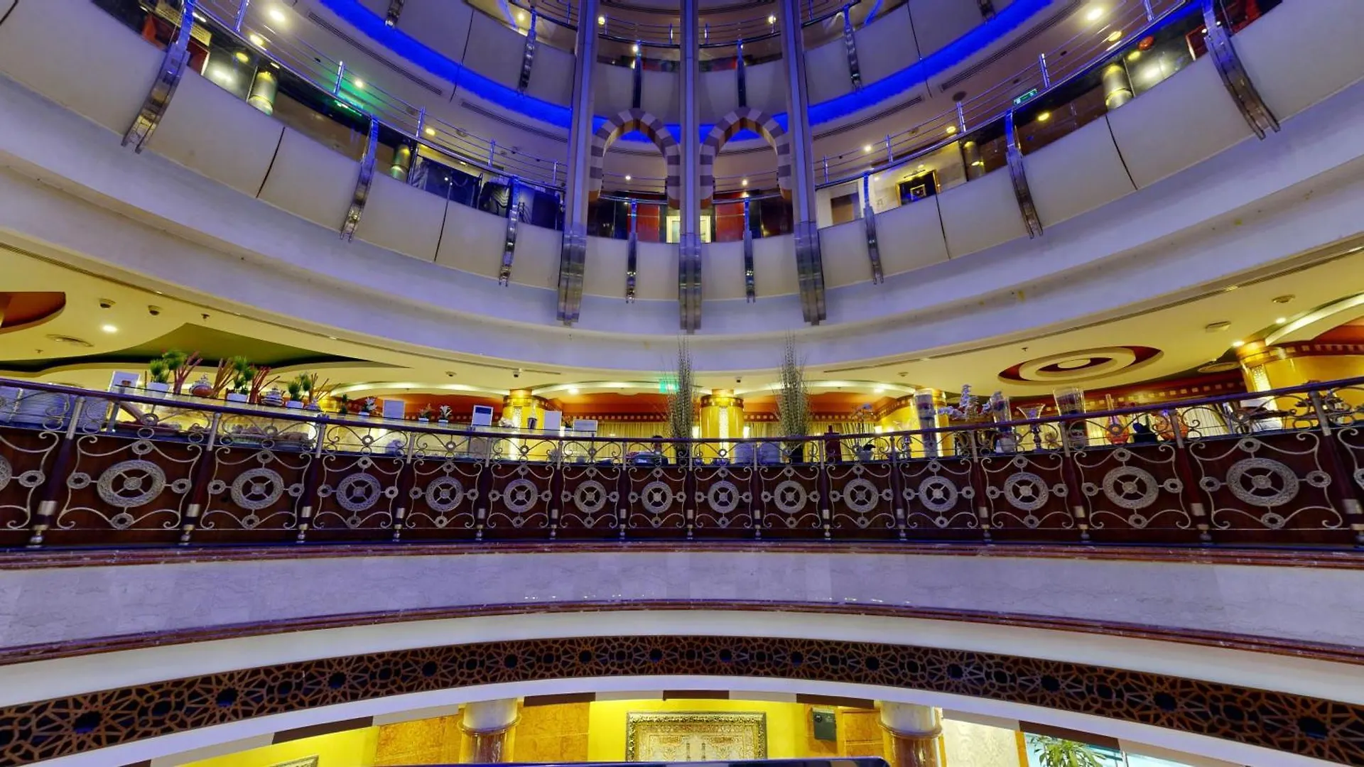 Al Muna Kareem Hotel- Ex Leader Медина Отель